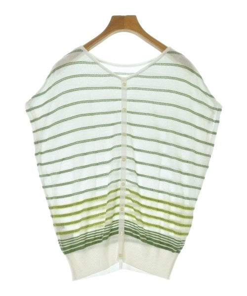 Reflect เสื้อแขนกุด