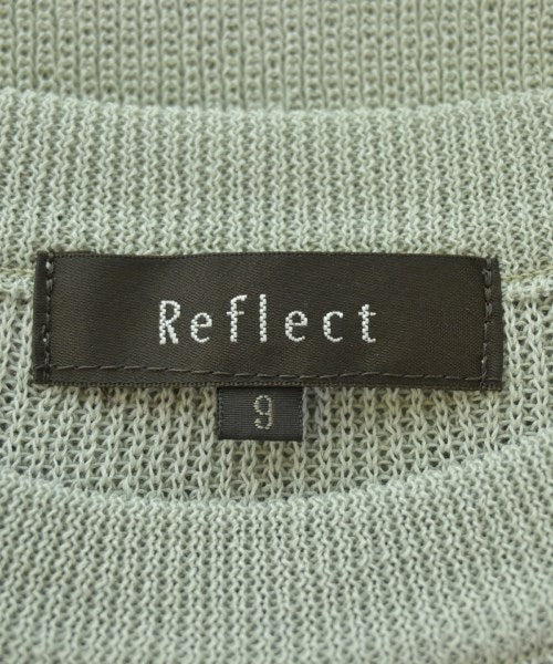 Reflect เสื้อแขนกุด