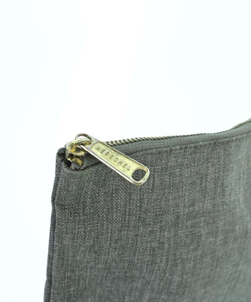 HERSCHEL คลัตช์