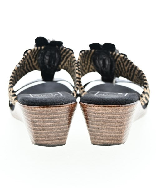 ISLAND SLIPPER รองเท้าแตะ