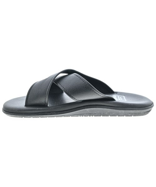 ISLAND SLIPPER รองเท้าแตะ