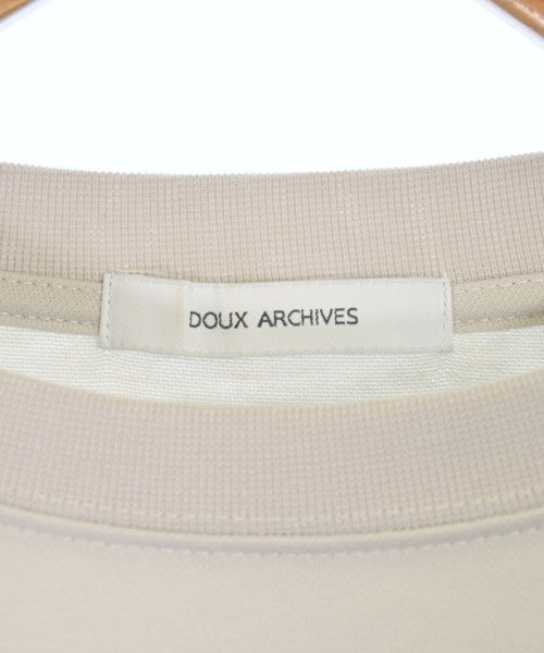 Douxarchives เสื้อยืด/เสื้อท็อปส์