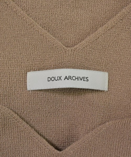 Douxarchives เสื้อแขนกุด