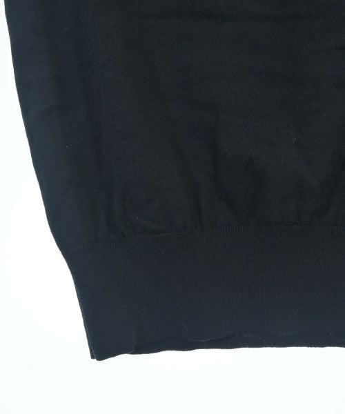 M-premier BLACK เสื้อแขนกุด