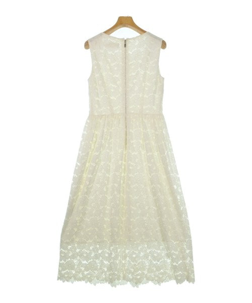 Aveniretoile ชุดเดรส