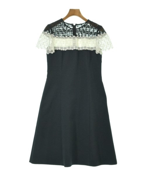 Aveniretoile ชุดเดรส