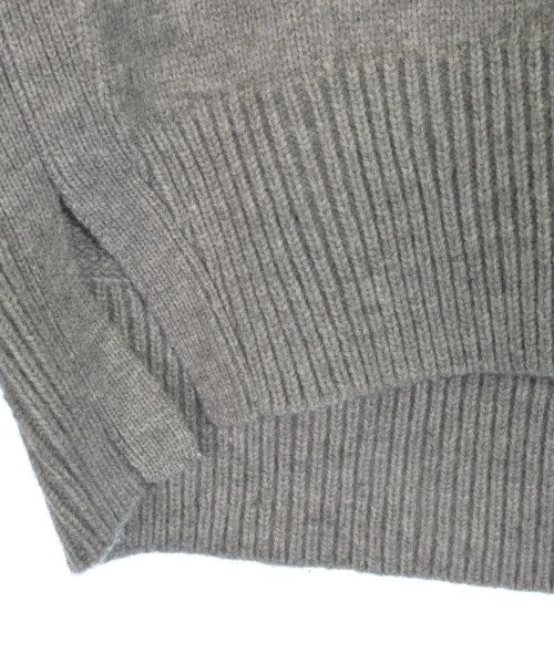 OPAQUE.CLIP เสื้อกันหนาว