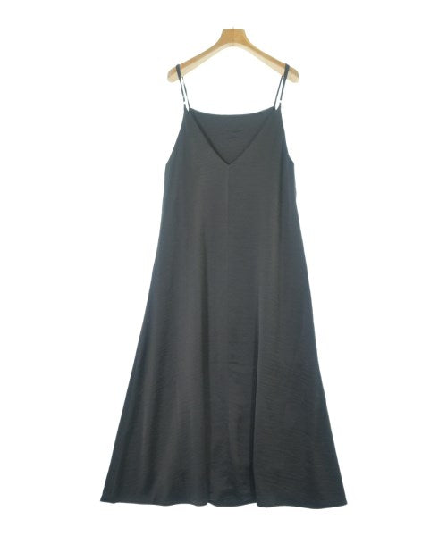 OPAQUE.CLIP ชุดเดรส