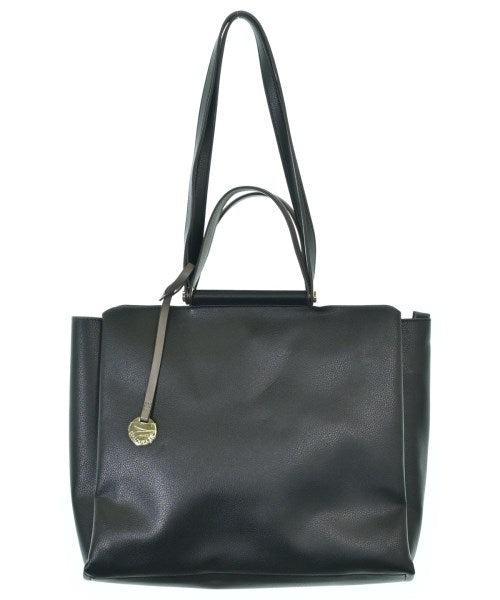 OPAQUE.CLIP กระเป๋าถือขนาดใหญ่