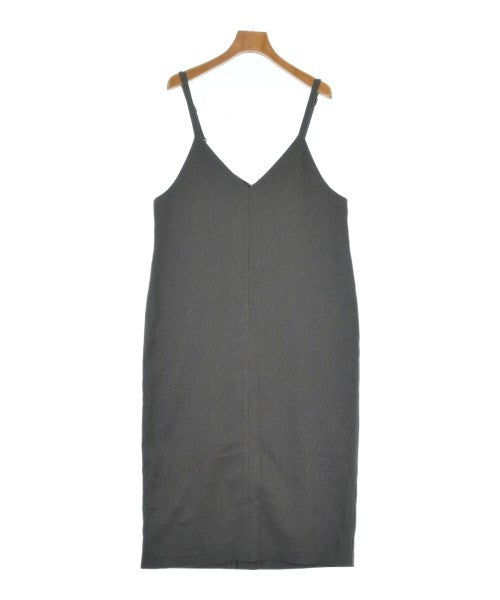 OPAQUE.CLIP ชุดเดรส