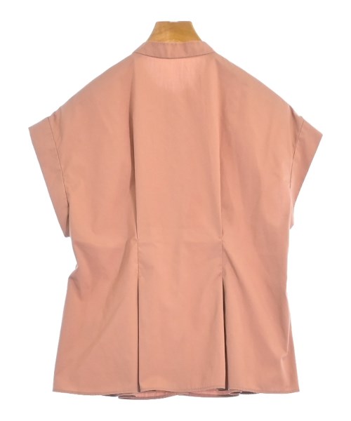 OPAQUE.CLIP เสื้อลำลอง