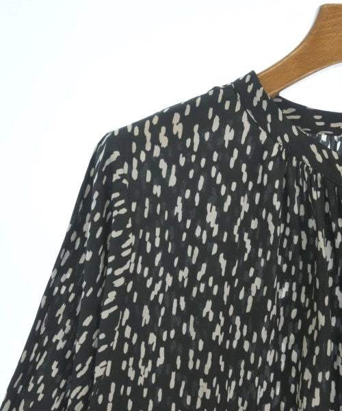 OPAQUE.CLIP เสื้อลำลอง