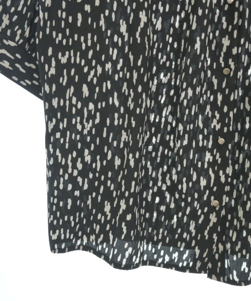 OPAQUE.CLIP เสื้อลำลอง