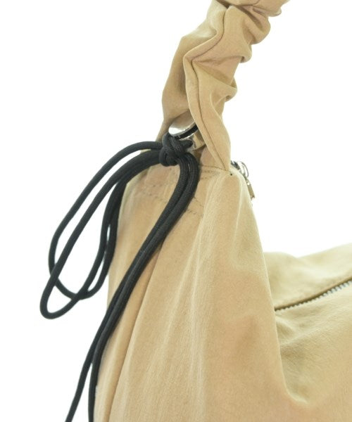 OPAQUE.CLIP กระเป๋าสะพาย