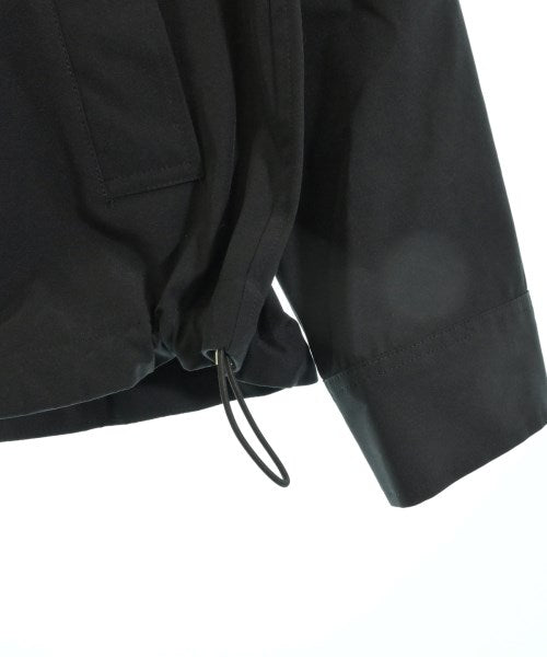 OPAQUE.CLIP เสื้อพาร์กาภูเขา