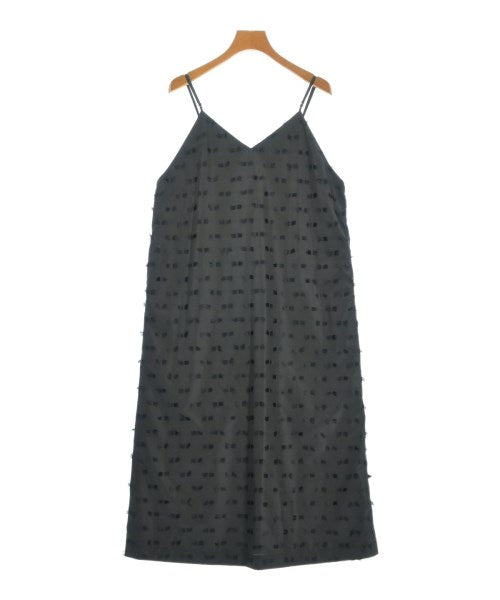 OPAQUE.CLIP ชุดเดรส