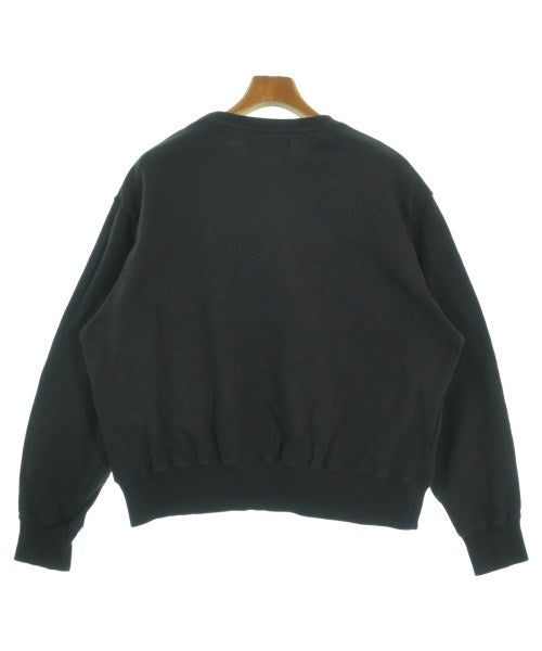 KURO เสื้อสเวตเตอร์