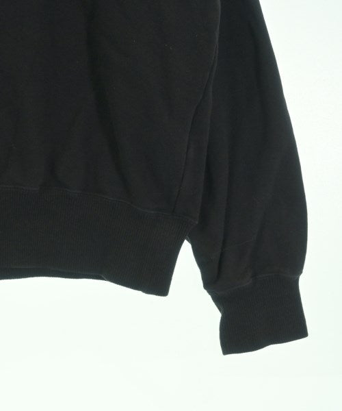 KURO เสื้อสเวตเตอร์