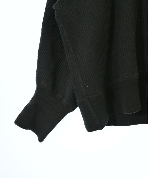 KURO เสื้อยืด/เสื้อท็อปส์