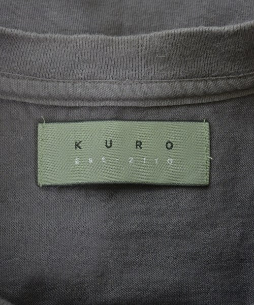 KURO เสื้อยืด/เสื้อท็อปส์