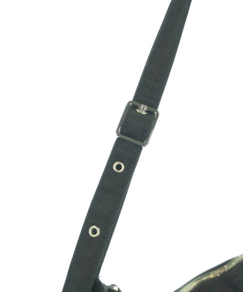 Control Freak กระเป๋าสะพาย