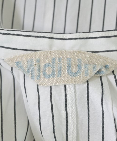 MidiUmi เดรสที่เป็นเสื้อเชิ้ตตัวยาว