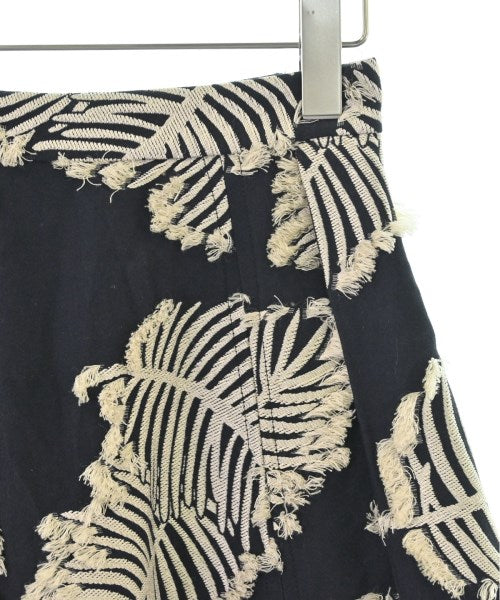 Droite Lautreamont กระโปรงยาวถึงเข่า