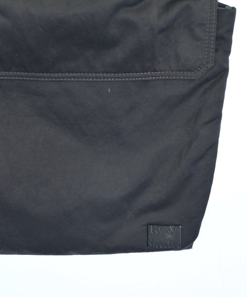Paul Smith กระเป๋าสะพาย