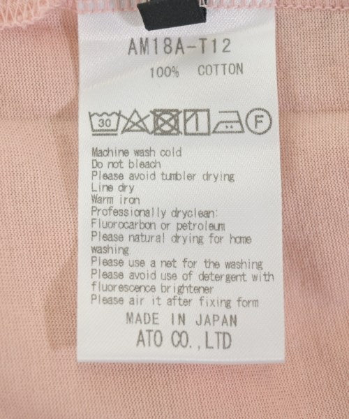 ato เสื้อยืด/เสื้อท็อปส์