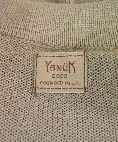 YANUK เสื้อกันหนาว