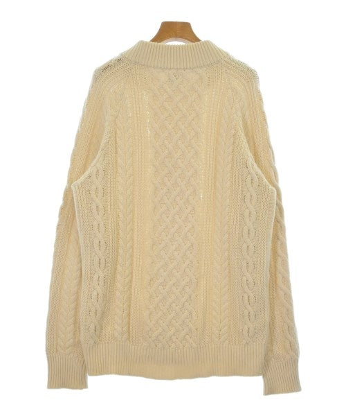 YANUK เสื้อกันหนาว