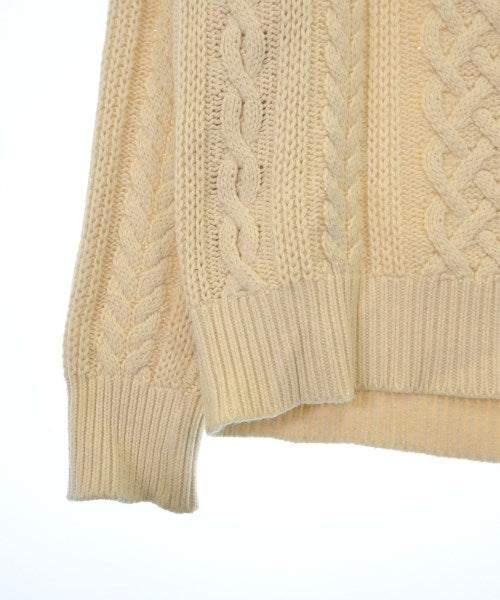 YANUK เสื้อกันหนาว