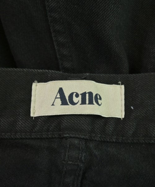 Acne ยีนส์