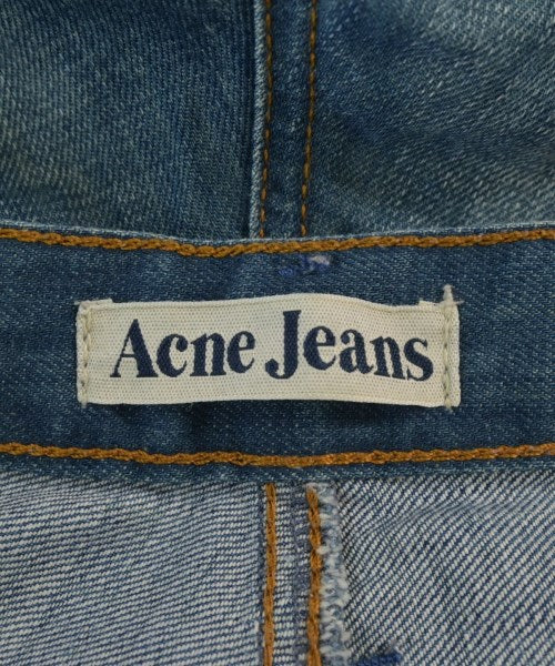 Acne ยีนส์