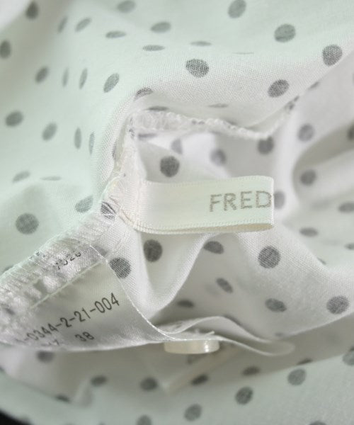 fredy emue เสื้อกั๊ก