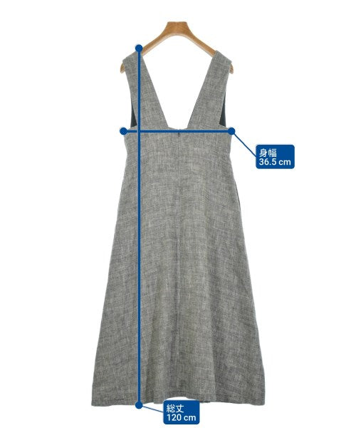 fredy emue ชุดเดรส