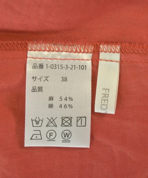 fredy emue เสื้อสตรี