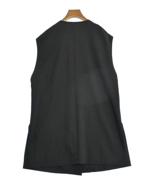 fredy emue เสื้อกั๊ก