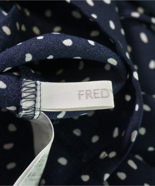 fredy emue เสื้อสตรี