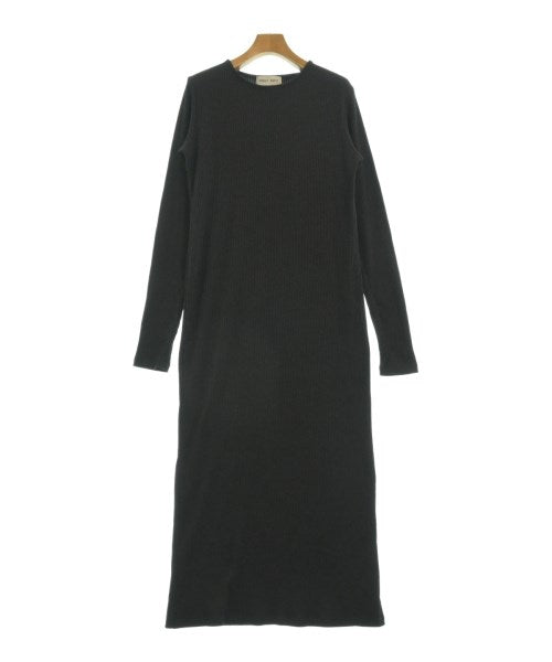 fredy repit ชุดเดรส