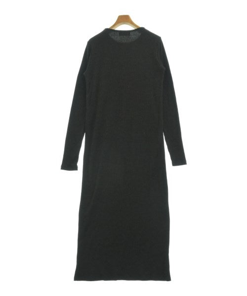 fredy repit ชุดเดรส