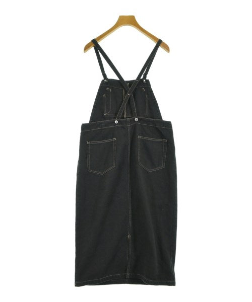 fredy repit ชุดเดรส