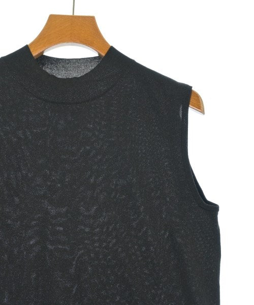 Nolley's Sophi เสื้อแขนกุด
