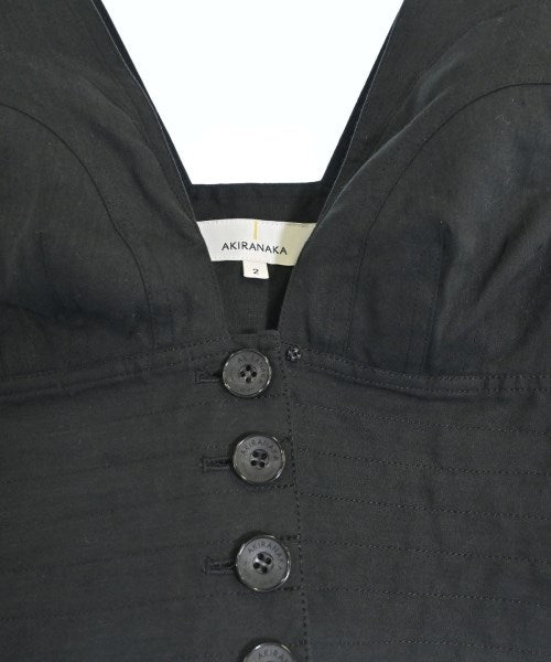 AKIRA NAKA เสื้อกั๊ก