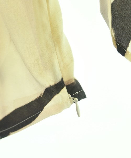 AKIRA NAKA เสื้อสตรี
