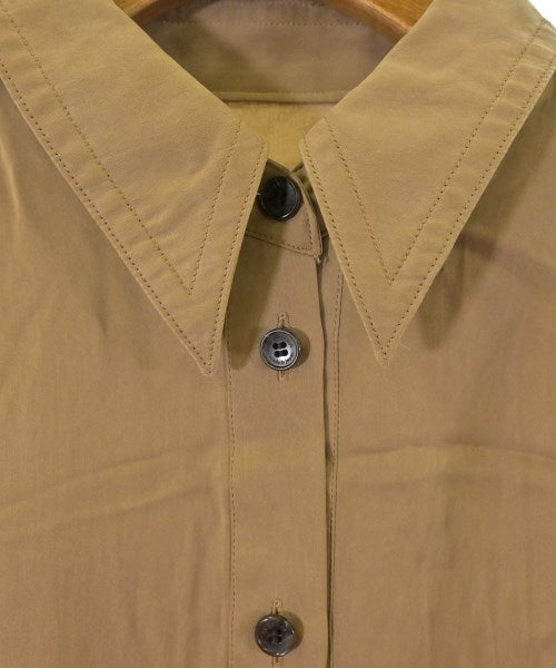 AKIRA NAKA เสื้อลำลอง