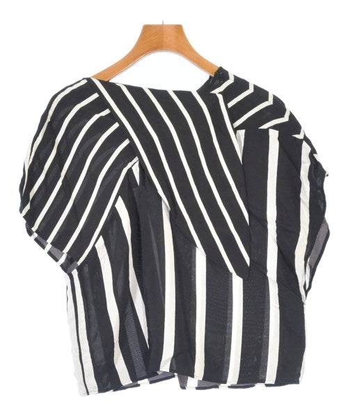 AKIRA NAKA เสื้อสตรี