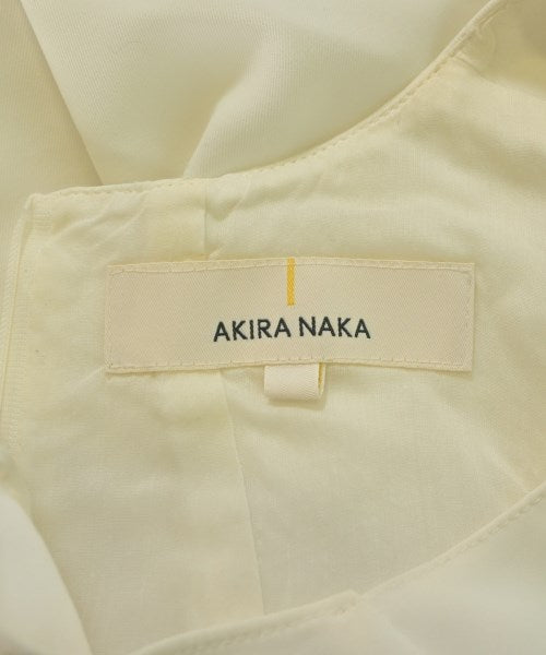 AKIRA NAKA เสื้อสตรี