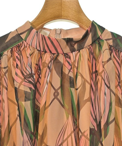 AKIRA NAKA เสื้อสตรี