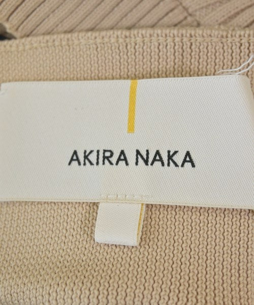 AKIRA NAKA เสื้อแขนกุด